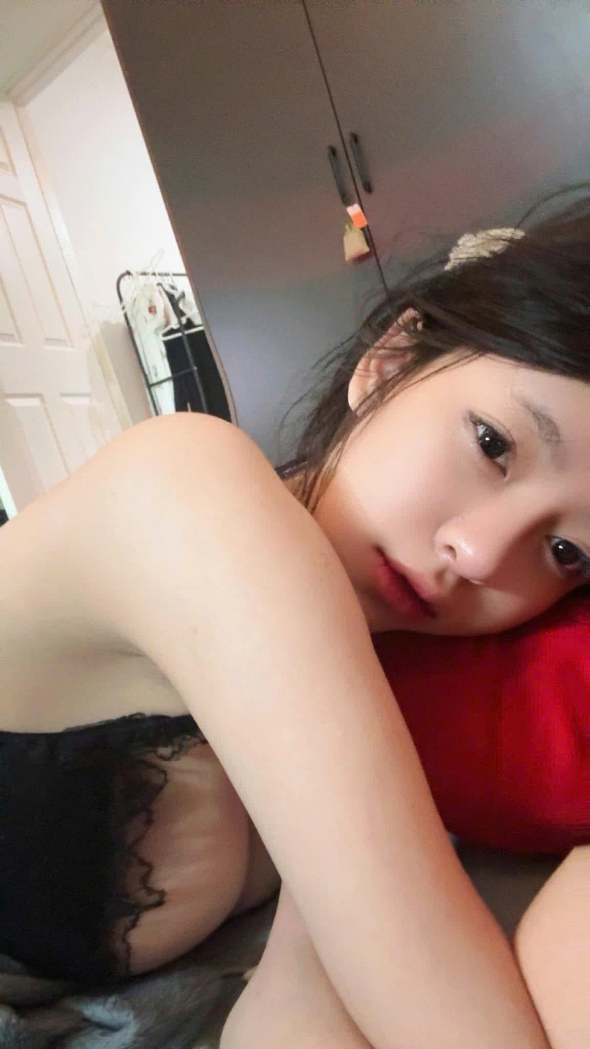 Singapore Riverfront Evening Walk